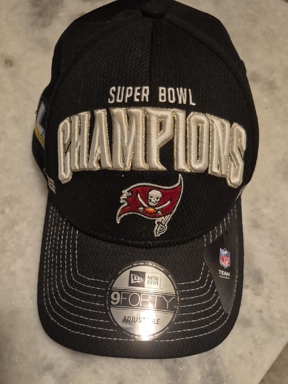 New Era Black Tampa Bay Buccaneers Super Bowl Champions Hat